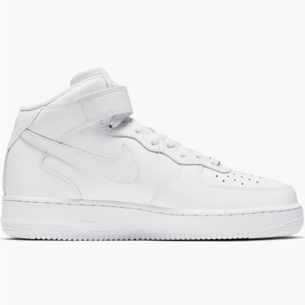 NIKE AIR FORCE